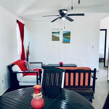 Punta Me Apartments & Rooms Near The Punta Sam Ferry Beach カンクン エクステリア 写真