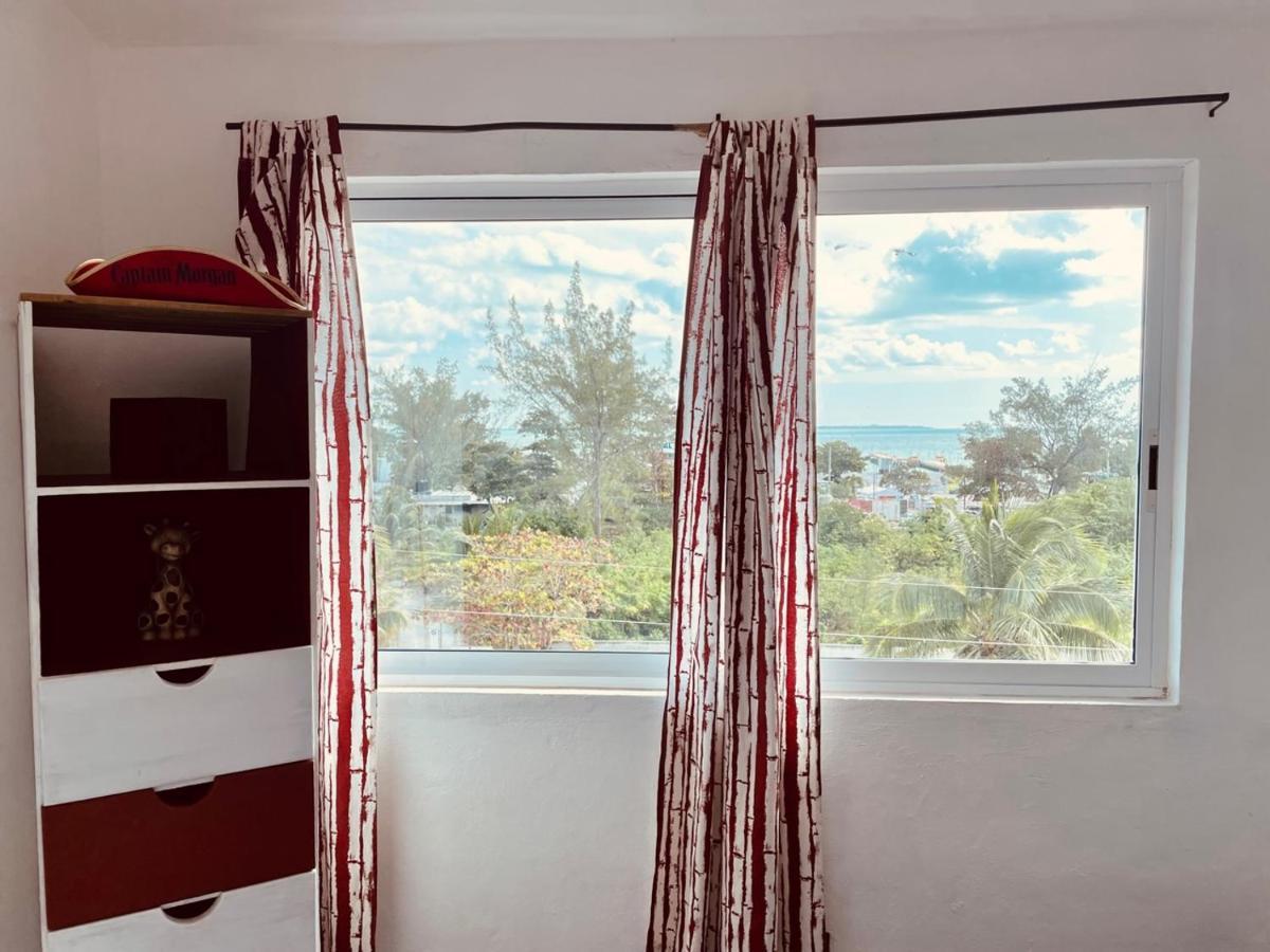 Punta Me Apartments & Rooms Near The Punta Sam Ferry Beach カンクン エクステリア 写真