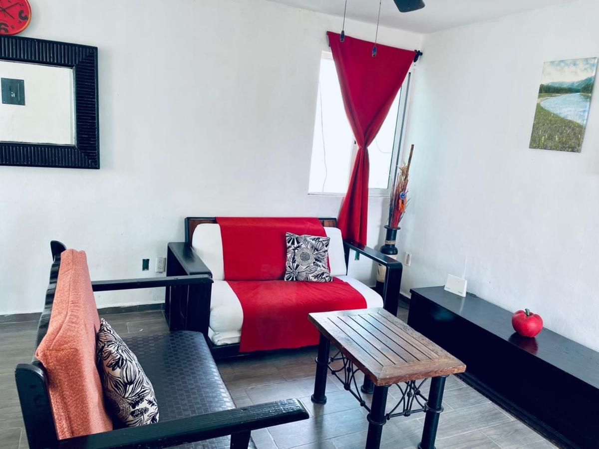 Punta Me Apartments & Rooms Near The Punta Sam Ferry Beach カンクン エクステリア 写真
